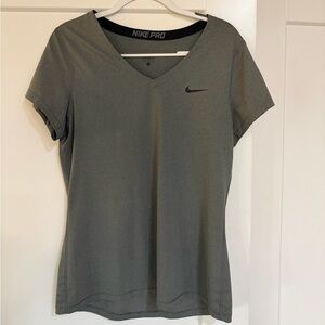 Women’s Nike Pro fitted top